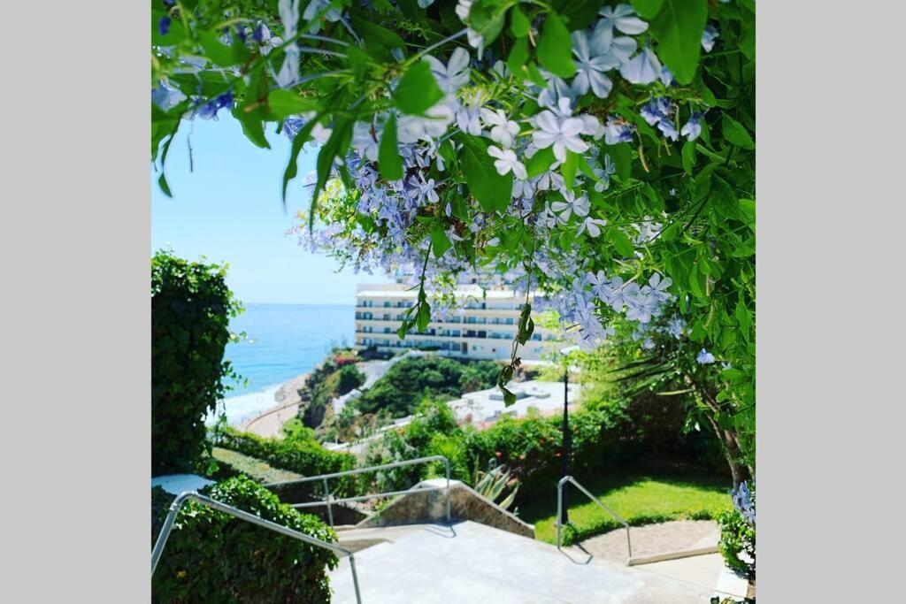 Amazing Frontline Sea Views Studio Apartment Castillo Del Vigia Torremolinos Exteriör bild