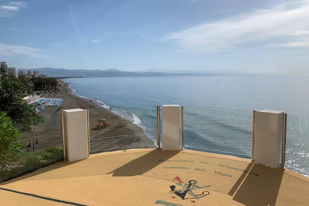 Amazing Frontline Sea Views Studio Apartment Castillo Del Vigia Torremolinos Exteriör bild