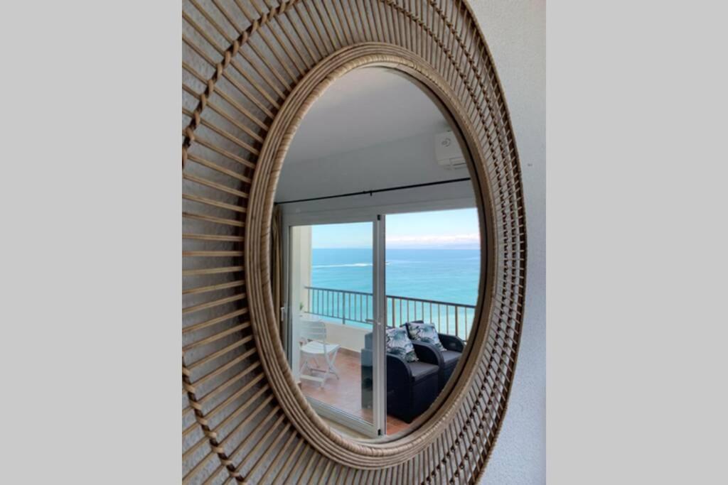 Amazing Frontline Sea Views Studio Apartment Castillo Del Vigia Torremolinos Exteriör bild